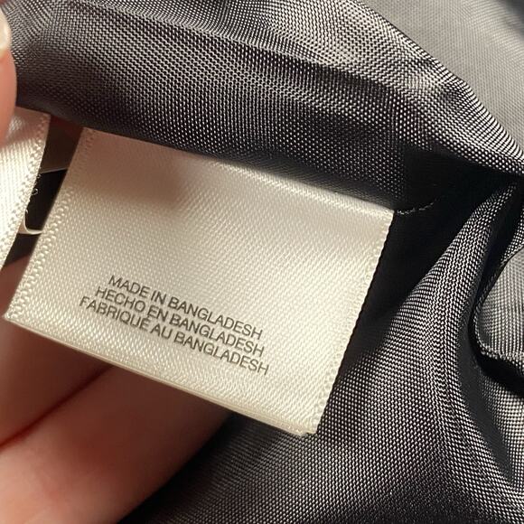 Le Suit Women's Size 10 3-Button Jacket & Flounce Skirt Black Work Office - Picture 5 of 7